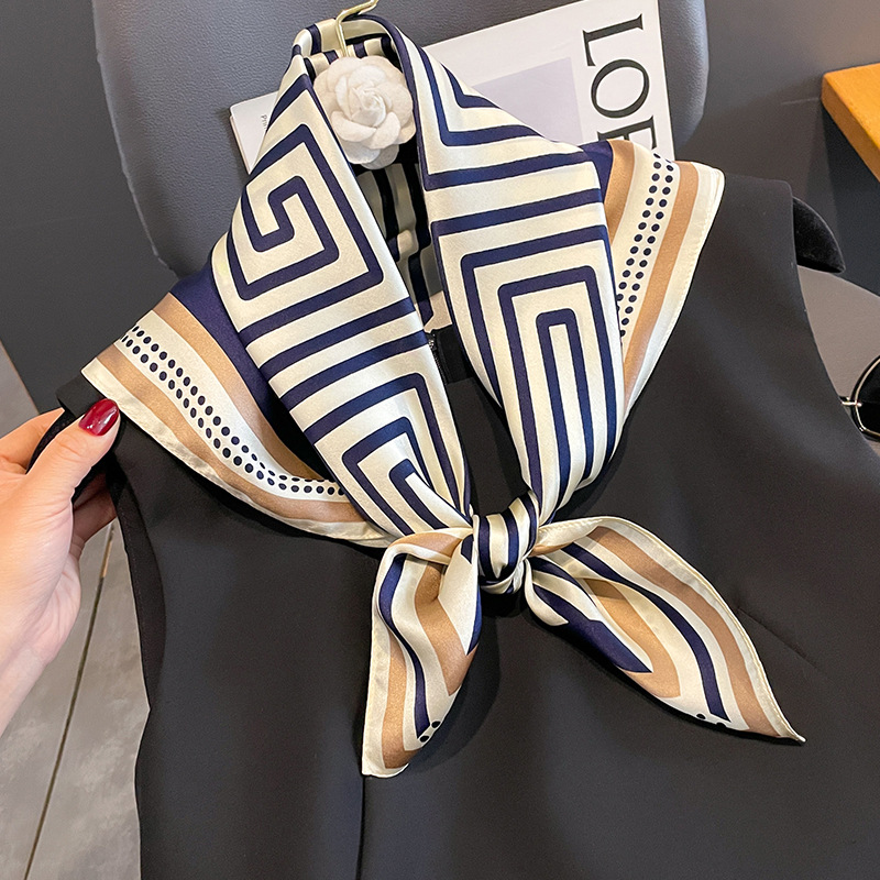Pañuelo de marca de lujo para  - Women Fashion Necktie reseña y precio